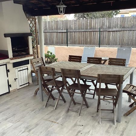 Sur Le Quai De Port Frejus Appartement Buitenkant foto