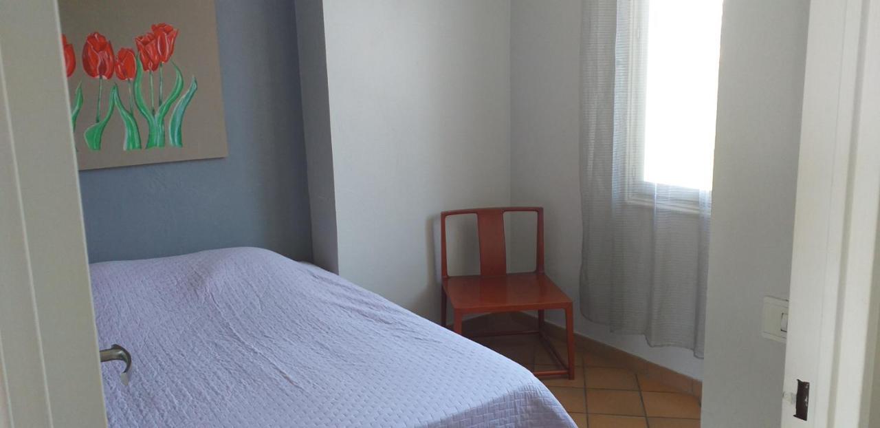 Sur Le Quai De Port Frejus Appartement Buitenkant foto